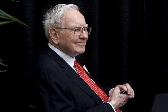 Buffett reduz participação da Berkshire Hathaway na Apple