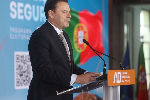 AD admite fundir Fisco e Segurança Social