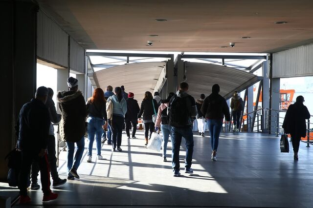 Salário médio continua a subir menos no Estado