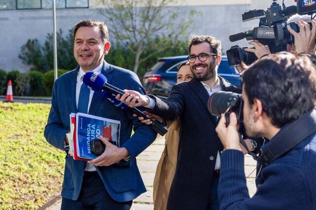 Passos Coelho entra hoje na campanha da AD em Faro, anuncia Montenegro