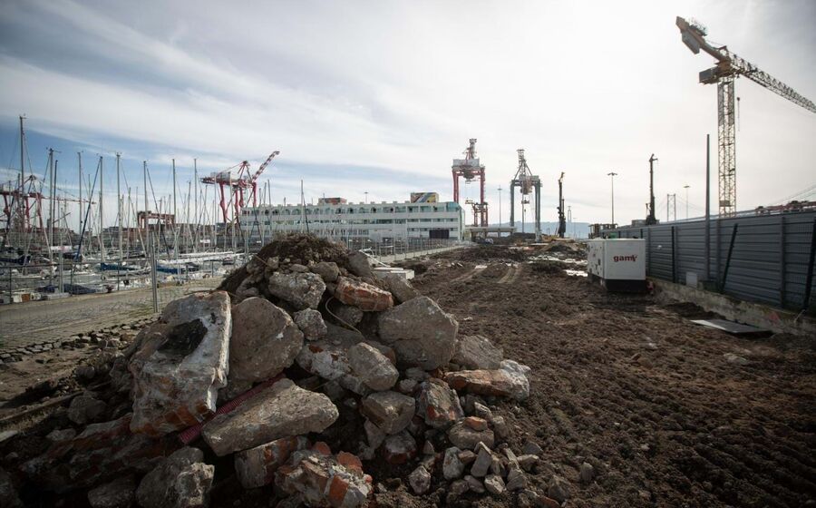 OCDE nota que, apesar dos fundos europeus, o investimento público está abaixo dos níveis observados entre 2005 e 2010.