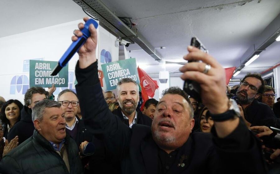 Pedro Nuno Santos em campanha em Matosinhos