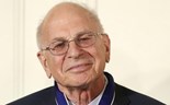Morreu o psicólogo Daniel Kahneman, vencedor do Nobel de Economia em 2002