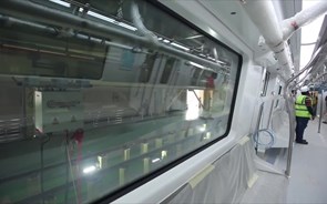 Metro indiano testa comboios sem maquinista