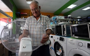 “Cheques” para troca de eletrodomésticos estão há 15 anos sem sair do papel