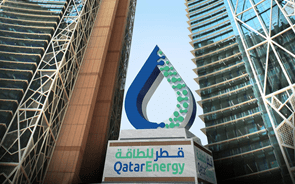 Qatar Energy freta navios na Ásia para assegurar entregas