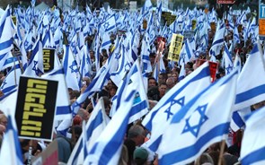 Mais de 100 mil pessoas protestaram em Jerusalém contra governo israelita