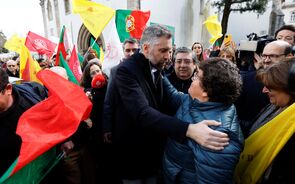 Pedro Nuno acena a indecisos contrapondo 'projeto de futuro' do PS a 'passo atrás' da AD