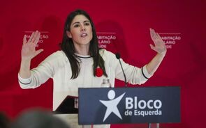 Mortágua vê na presença de Durão Barroso mais um regresso da AD ao passado