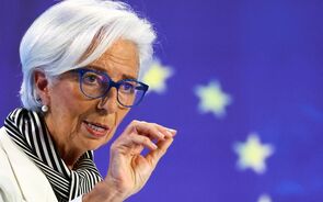 Euribor desce a três e 12 meses e sobe a seis meses