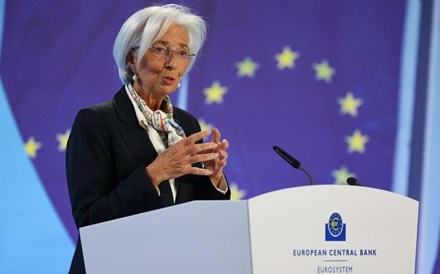 BCE ainda não discute cortes de juros. Lagarde prefere esperar por dados em junho