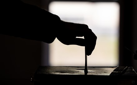 Quase 300 mil emigrantes votaram por carta nas eleições legislativas