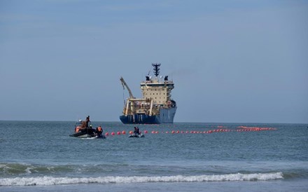 'O maior sistema de cabos submarinos do mundo' já amarrou em Carcavelos