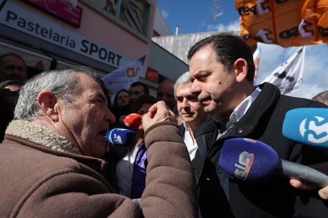 Montenegro diz a Pedro Nuno que é preciso 'estabilidade emocional' para governar