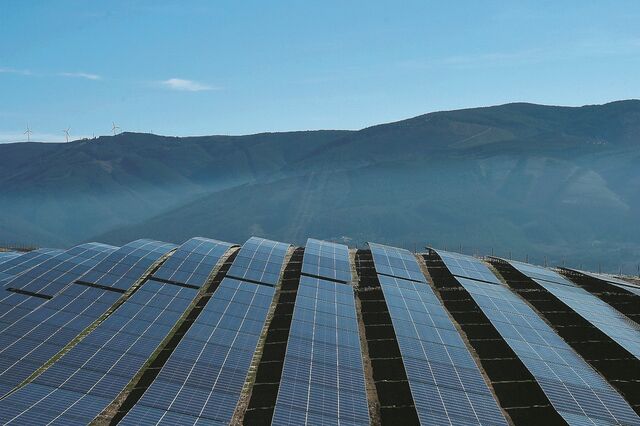 Transição energética tem metade do investimento necessário, alerta ONU