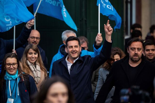 Líder da IL acusa Governo de ter perdido vontade de privatizar TAP 
