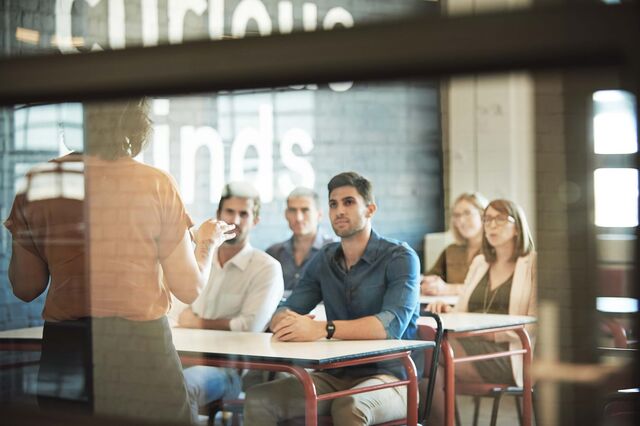 Business schools procuram diferenciar ofertas