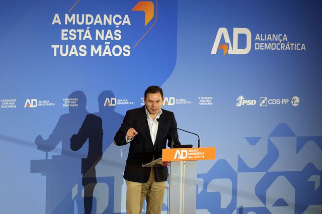 Programas dão margem a acordos com PS e Chega