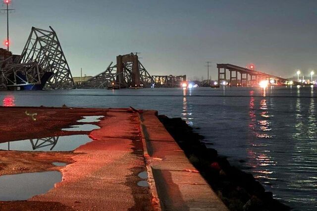 Ponte de Baltimore colapsa após embate de cargueiro