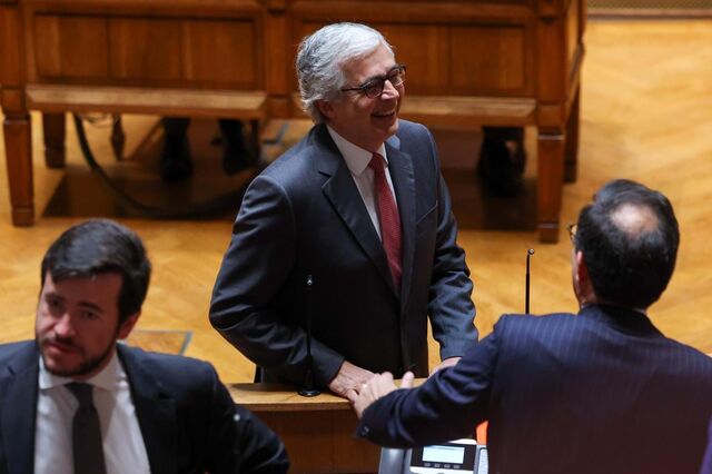 Aguiar-Branco eleito presidente da Assembleia da República