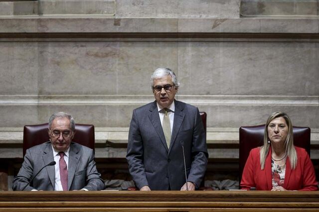 Aguiar-Branco apela a mudanças regimentais e pede uma AR que não seja 'espetacularizada'