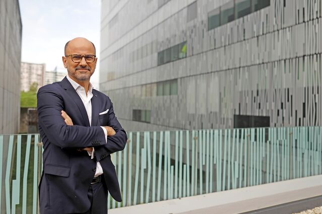 CTT admitem vender totalidade do banco