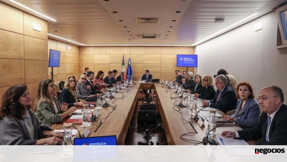 Siga aqui o primeiro Conselho de Ministros do novo Governo