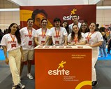 Estudantes da Escola Superior de Hotelaria e Turismo do Estoril.