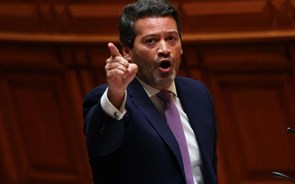 Ventura desafia PSD a baixar à especialidade propostas sobre IRS do Governo e Chega
