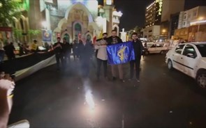 Iranianos festejam ataques a Israel