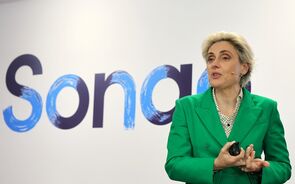 Cláudia Azevedo