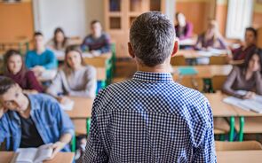 professores, alunos, sala de aula
