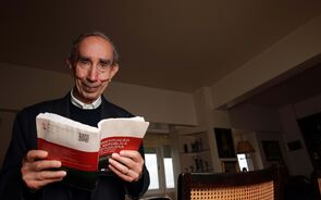 Um dos 'pais' da Constituição, Jorge Miranda defende que não é o momento para uma revisão.