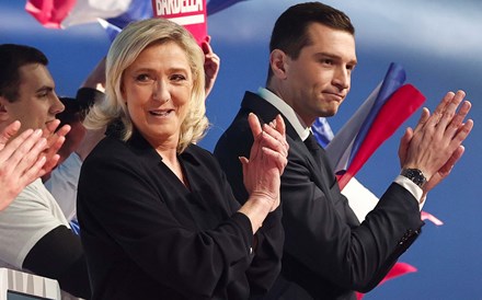 Extrema-direita francesa quer dissolver parlamento depois das eleições europeias