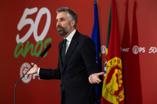 OE: Se Governo quer negociar só com o PS deve ceder em matérias essenciais, diz líder socialista