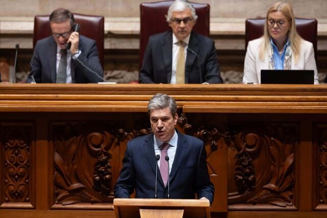 CDS-PP elogia 'coragem, força e determinação do executivo' e desvaloriza moções de rejeição