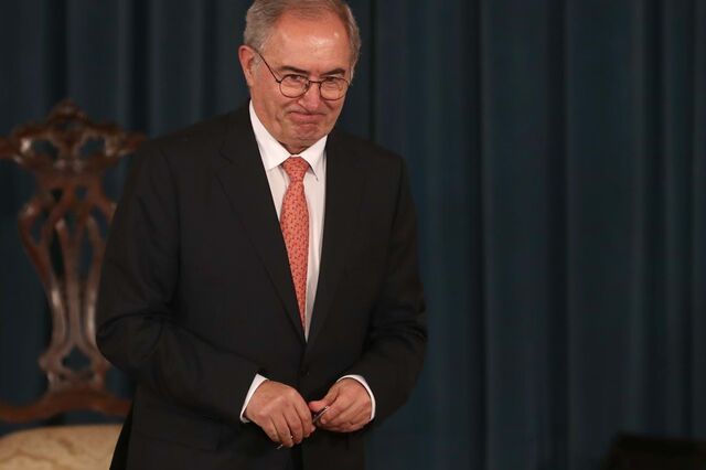 Governo estima normalização de agendamentos nos consulados dentro de 12 a 18 meses