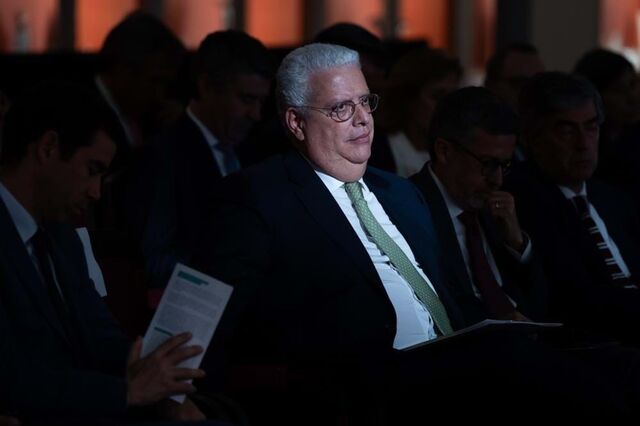 Fórum Macau: Ministro da Economia subscreve 'revisitar' do fundo de mil milhões da China