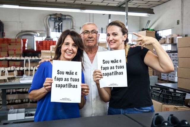 Mães portuguesas produzem o calçado mais cómodo que já conquistou o mundo (incluindo o rei de Espanha)