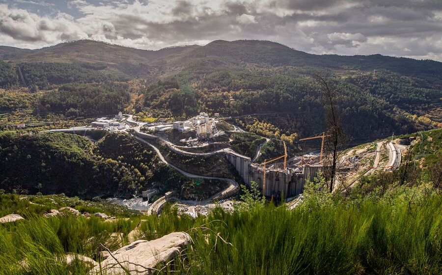 Conduril, construção da barragem do Alto Tâmega