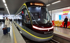 Estado assume 99,9% do capital da Metro do Porto