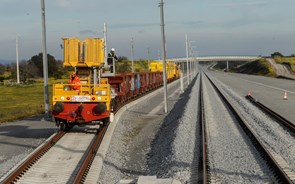 País repete segunda pior marca no investimento