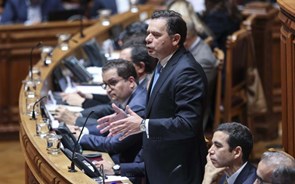 Montengro acusa PS de 'recaída despesista' depois das eleições