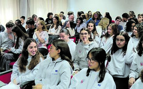 Guerras preocupam jovens que questionam ação da UE na defesa