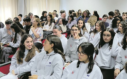 Guerras preocupam jovens que também questionam ação da UE na defesa