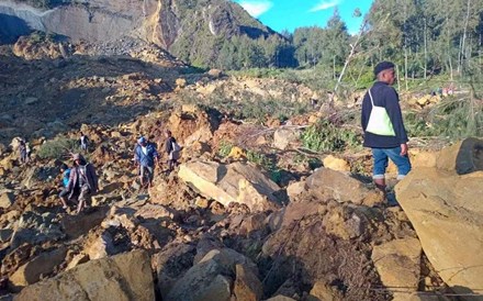 Deslizamento de terras terá feito quase 700 mortes na Papua Nova Guiné