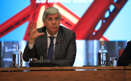 Centeno avisa que “reduções de impostos contam como aumento da despesa”