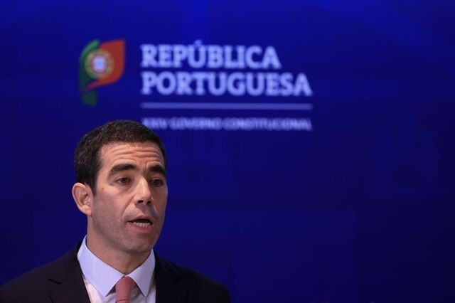 Governo diz que vai reduzir 25% dos dirigentes com fusão de secretarias-gerais