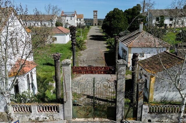 De presídio modelo a ruína total