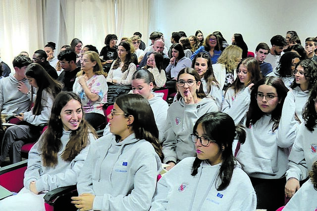 Guerras preocupam jovens que também questionam ação da UE na defesa